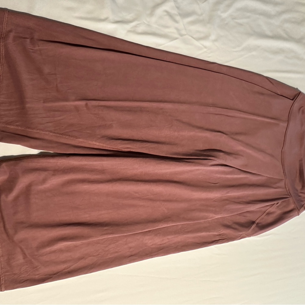 Mauve High-Waisted Wide Leg Capri
